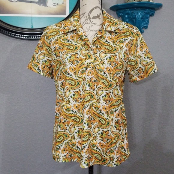 Vintage Tops - Cute Vintage Paisley Print Blouse